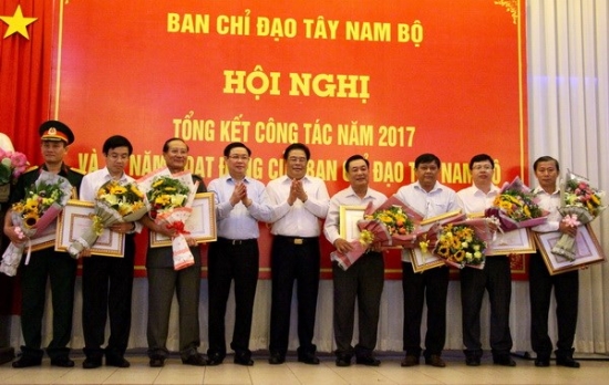 0502-bang-khen