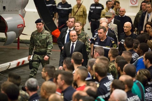 0512_hollande-1.jpg