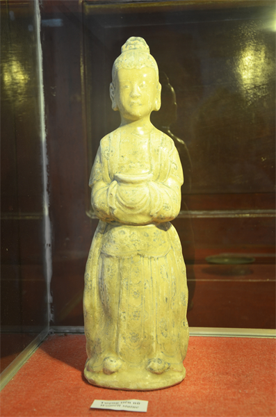 07-40-32_3-tuong-tien-nu-1.jpg