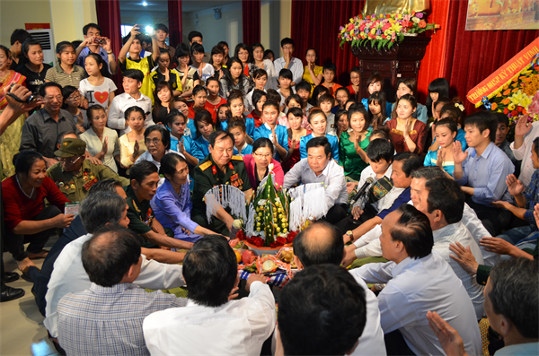 08-20-01_le-chuc-phuc.jpg