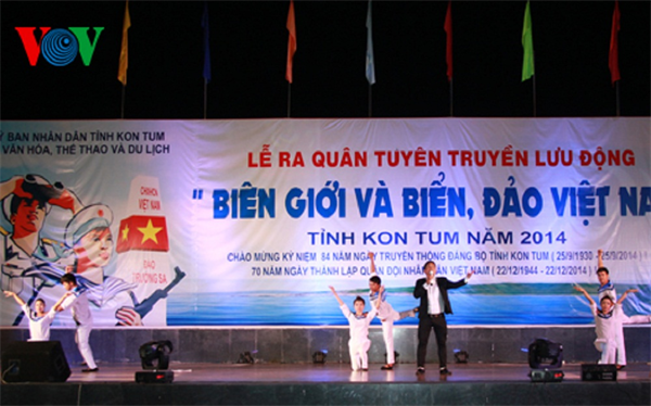 08-51-32_2-khai-mac-chuong-trinh-tuyen-t
