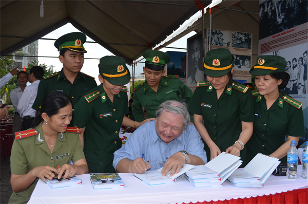 09-49-46_hoi-khoa-hoc-lich-su-viet-nam-t