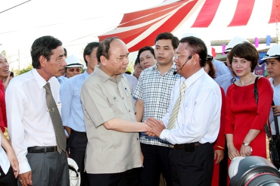 0rjskv7bh8-52656_1824330790487457497_TT_Xuan_Phuc_in