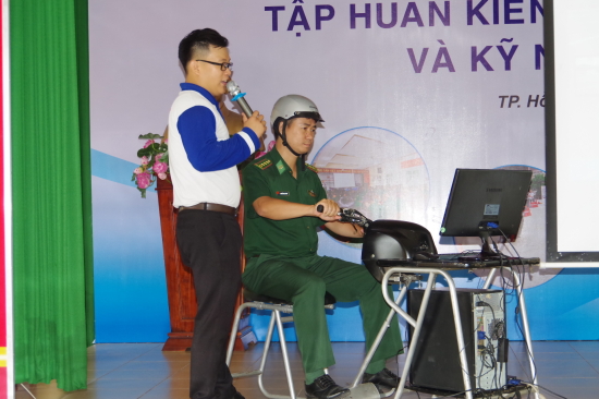 0sxeta8b93-15805_f_jx71dfd21_anh_1