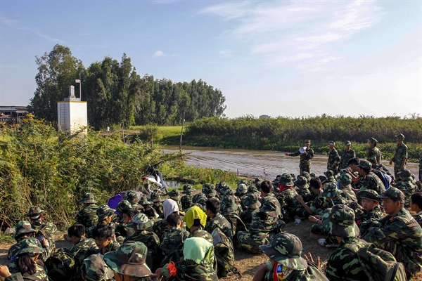 10-25-37_anh-2-nghe-gioi-lich-su-cot-moc