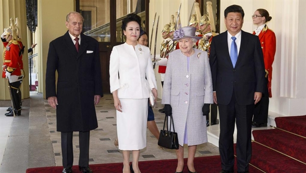 10-59-26_nu-hoang-anh-va-quan-cong-phi-l