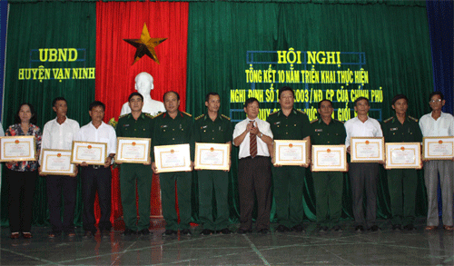 124anh-trao-BK.gif