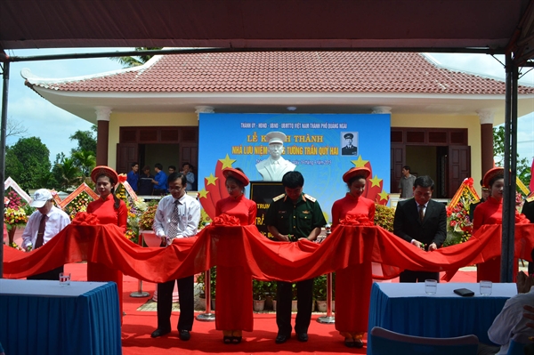 13-13-11_trung-tuong-vo-van-tuan-pho-ton