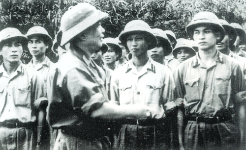 136anhtuonggiap.gif
