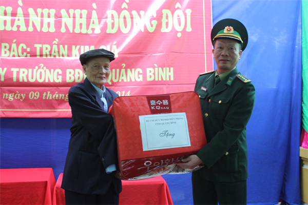 14-26-53_dai-ta-vu-manh-luong-chinh-uy-b