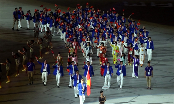 15-35-37_doan-vn-tai-le-khai-mac2.jpeg