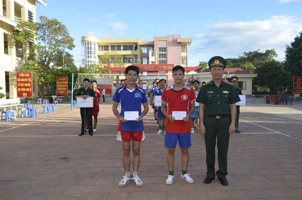 16-31-52_thu-truong-bo-chi-huy-bp-tinh-t