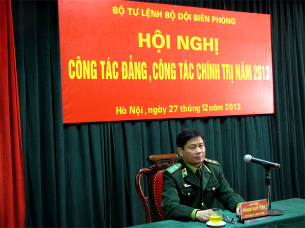 18-12-02_trung-tuong-pham-huy-tap-chu-tr