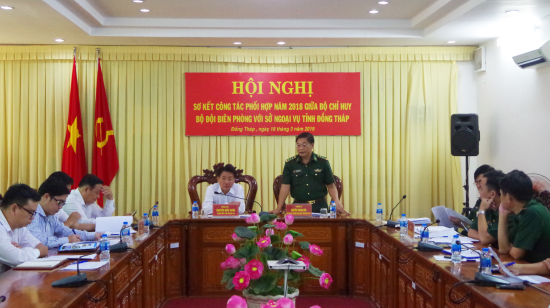 18-3-19-thuong-ta-nguyen-thanh-hoa-pho-chi-huy-truong-tham-muu-tac-chien-bdbp-dong-thap-phat-bieu-khai-mac-hoi-nghi-anh-phu-quy