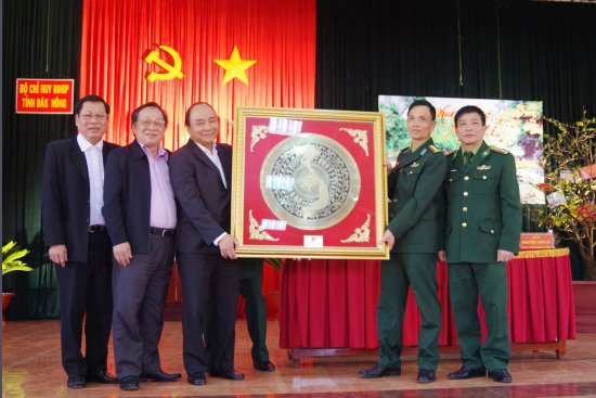 1uz7tg8csr-72514_1392785199183948023_Anh_2