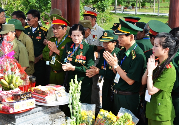 21-26-11_1-tuong-niem.jpg