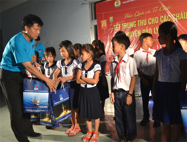 22-56-51_tag-banh-trung-thu-cho-cac-chau