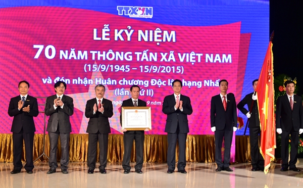 23-41-25_ttg-du-le-ky-niem-ttxvn-2-1.jpg