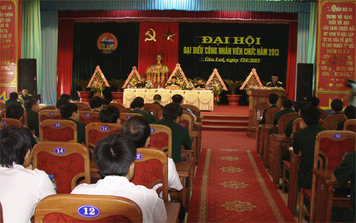 236Dai-hoi-Dai-bieu-CNVC-Cong-.gif