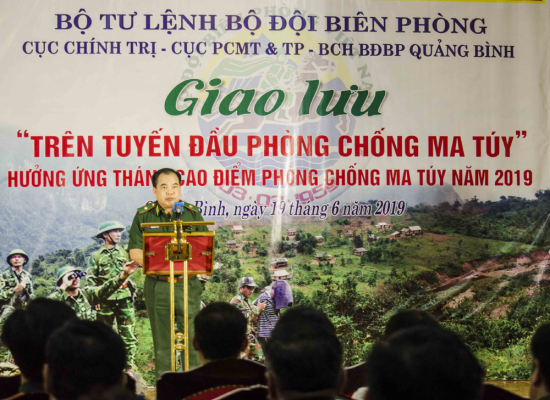 2lx7yhped1-15720_f_jx43cucm0_1_Thiu_tng_Phng_Quc_Tun_1