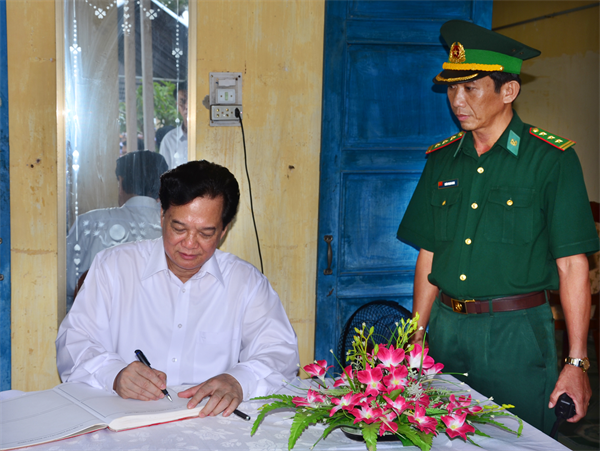 3-ghi-vao-so-vang-1.JPG