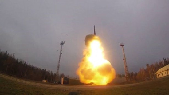 3-yarsmissilelaunch-8-defenceministryofrussia-east2west