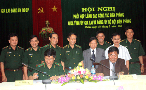 330hoi-ngh_-GLbh.gif