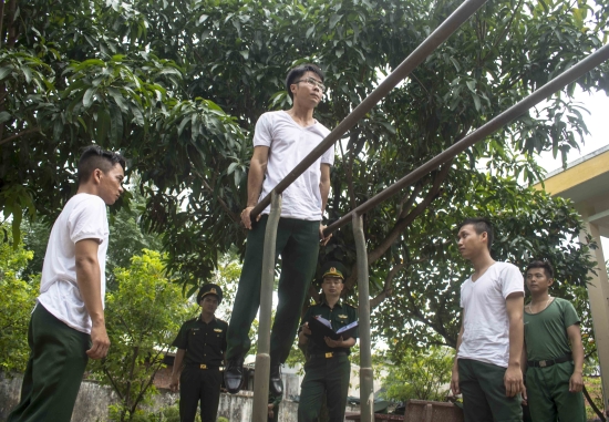 36yc0e5dls-19854_f_k0vjnr5d1_2_i_y_on_Hng_Quang