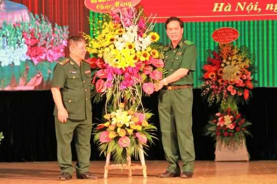 4263eti79d-74851_1005193492140875698_anh_2