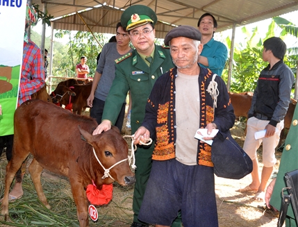 429x327_ong-trieu-duc-tai-nhana-bo-giong