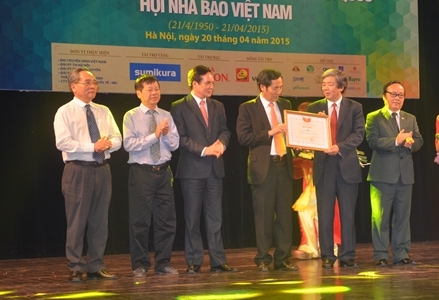 439x300_9a-1.jpg