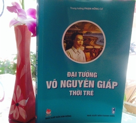 450x408_sach_dai_tuong_vo_nguyen_giap_th