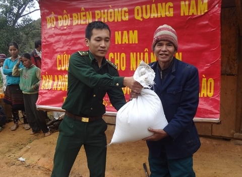 480x352_08-16-31_ho-tro-gao-cho-ban-lao.