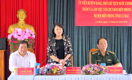 4djq_anh-2