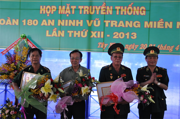 4hqc_7a-1.jpg