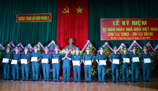 4yrj_anh-1