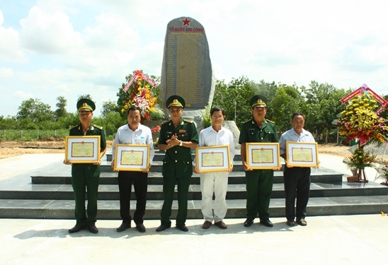 548x375_09-35-26_dai-ta-quyen-anh-dung-p