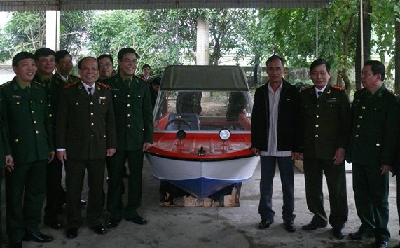 571x354_09-34-30_lanh-dao-cong-an-bien-p