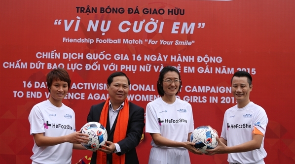 598x333_08-04-04_ptn_9908.jpg