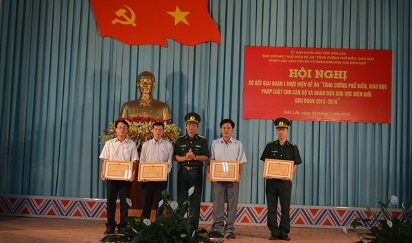 600x354_11-57-06_cac-ca-nhan-duoc-bch-de