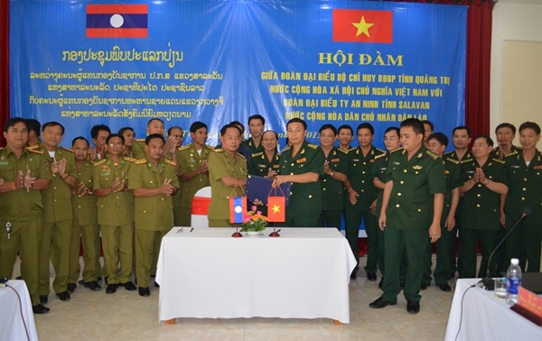 600x378_12-33-19_ong-chien-ky-voi-lao.jp