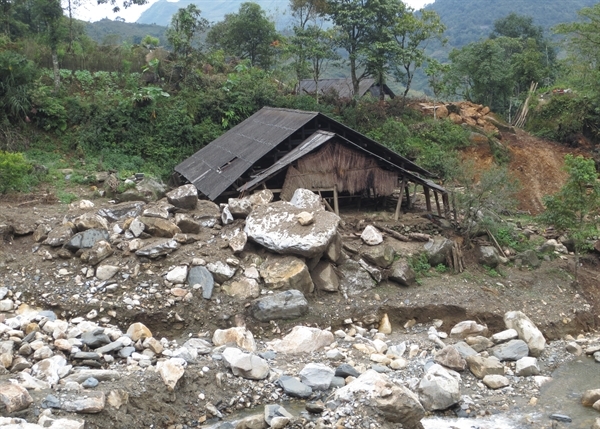600x429_14-24-04_lu-quet-ban-khoang.jpg