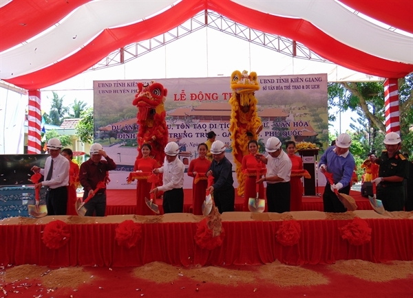 600x434_16-04-43_hinh-khoi-cong-trung-tu
