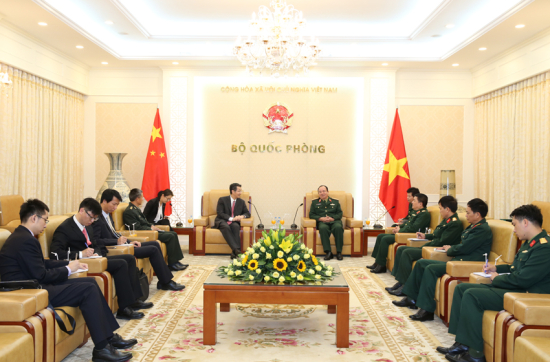 6ie9r0gj8z-57679_16662959021935181569_Ton_cnh_bui_tip