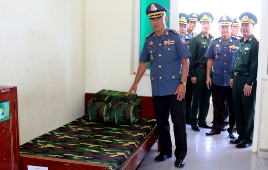 6qn1_anh-6