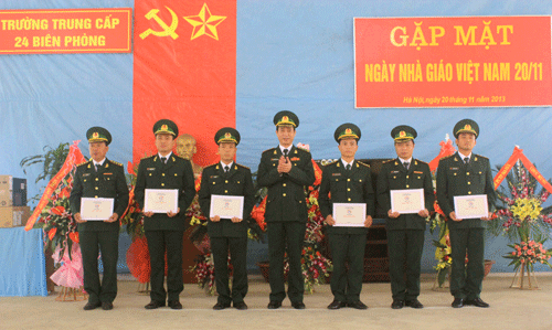 791Anh-Hoang-tung.gif