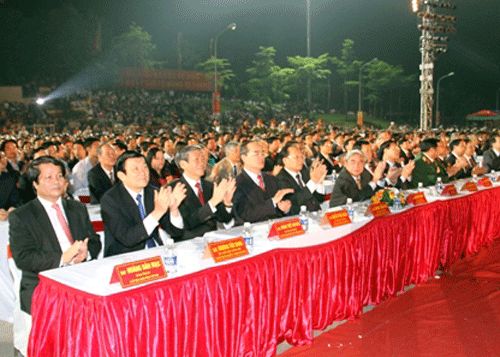 796Cac-dai-bieu-Trung-uong-ve-.gif