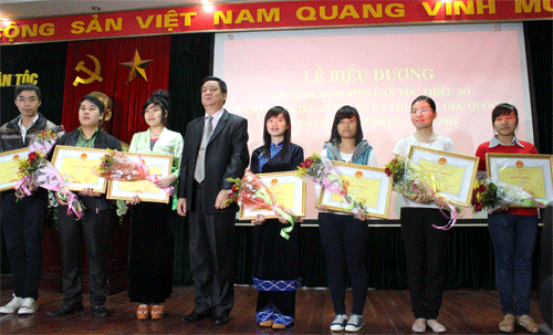 796anh-1gg.gif