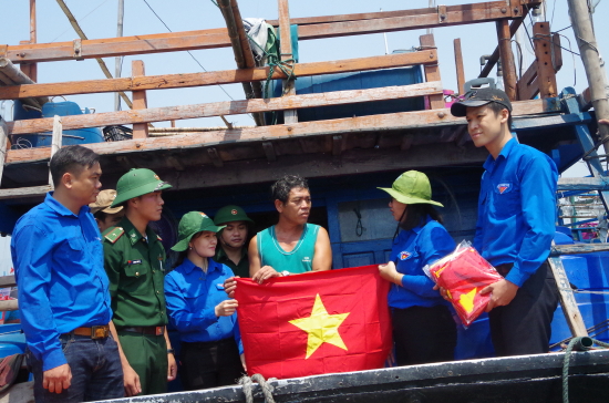 8a41n0zsqx-13433_f_jup8ud4r2_ANH_2