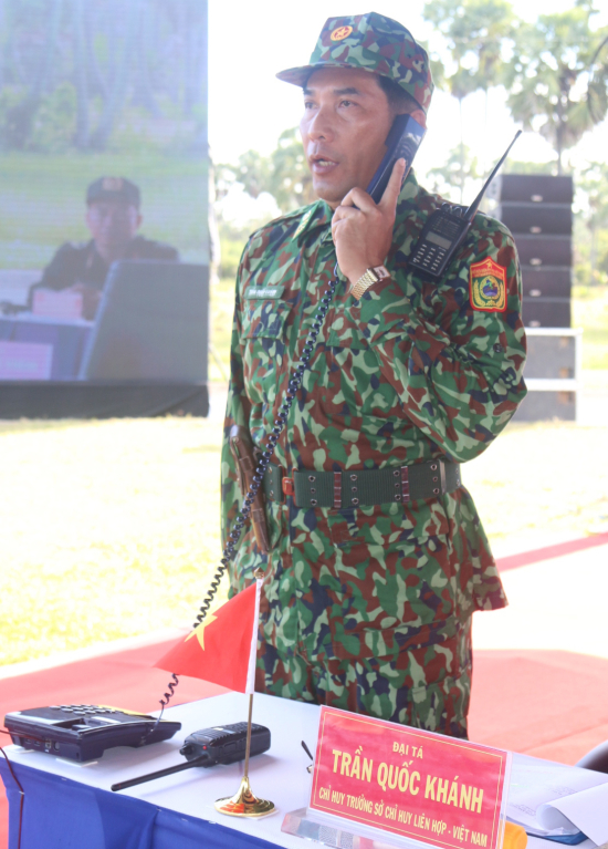 8lcq_dt-12